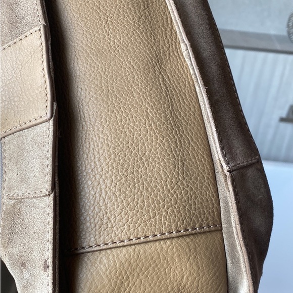 Authentic Burberry Bag - Picture 9 of 12